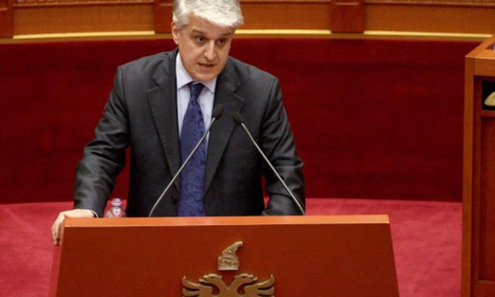 Π. Μάικο: "Η Ορθόδοξη Εκκλησία έχει χρησιμοποιήσει το Σταυρό ως μαχαίρι σε Αλβανούς"